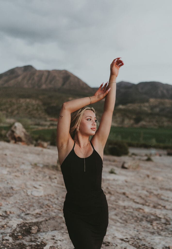 outdoor senior photos