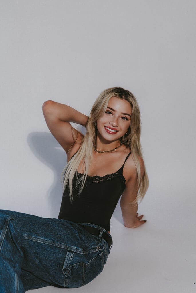 senior pictures photographer studio