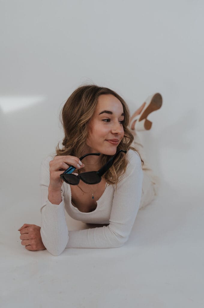 studio portraits senior photos